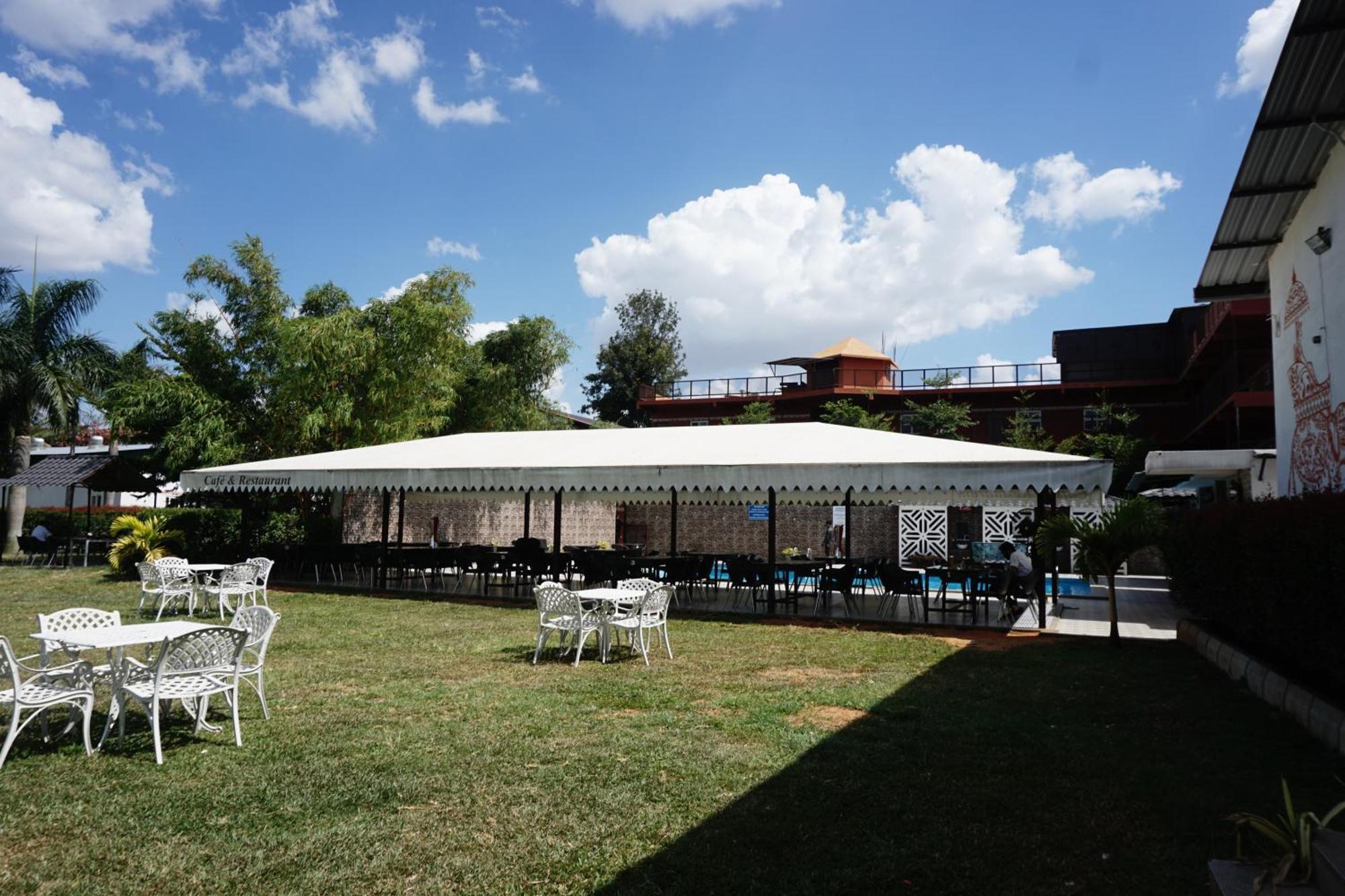 Vistar Resort & Hotels Kammasandra エクステリア 写真