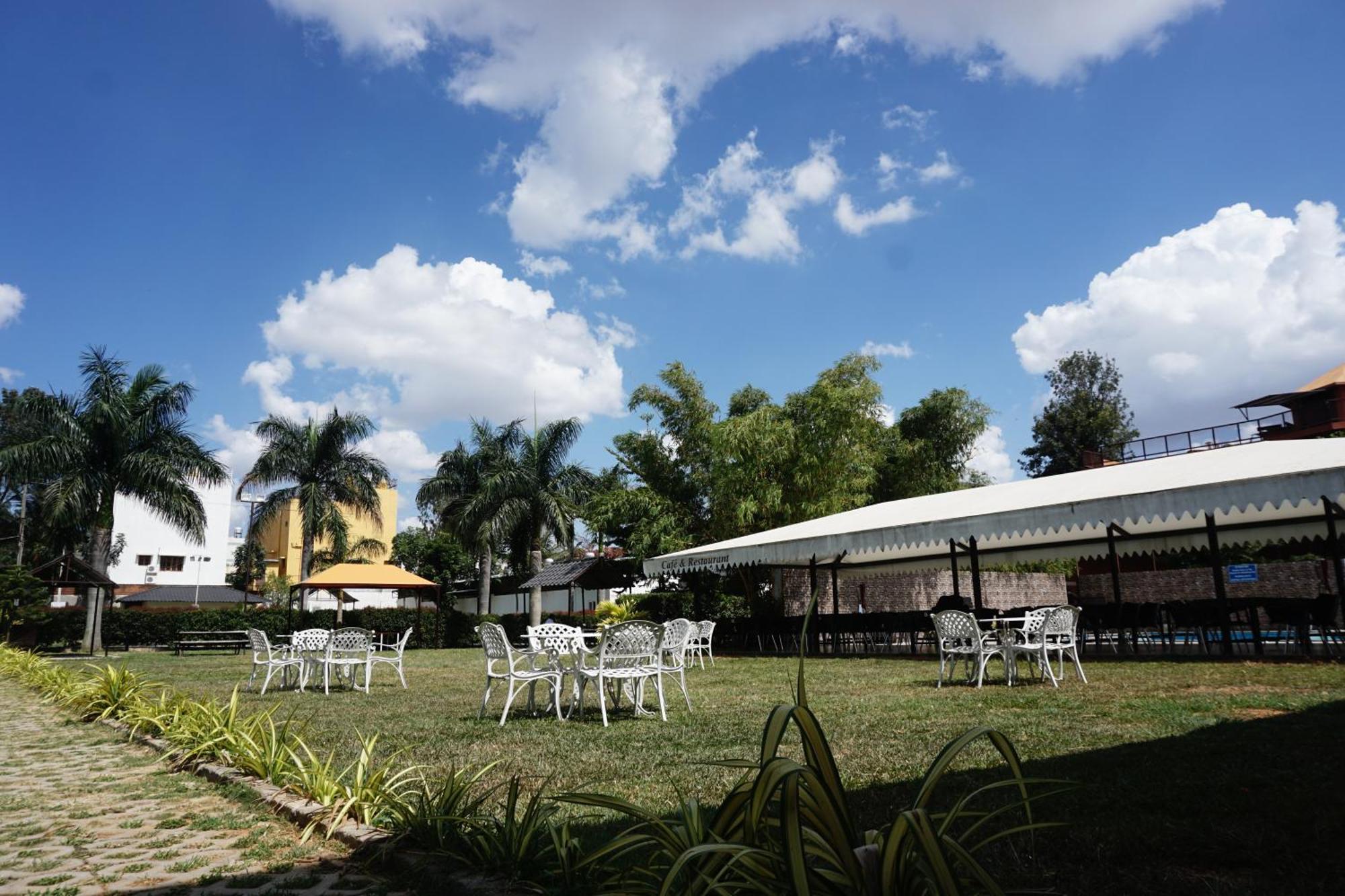 Vistar Resort & Hotels Kammasandra エクステリア 写真