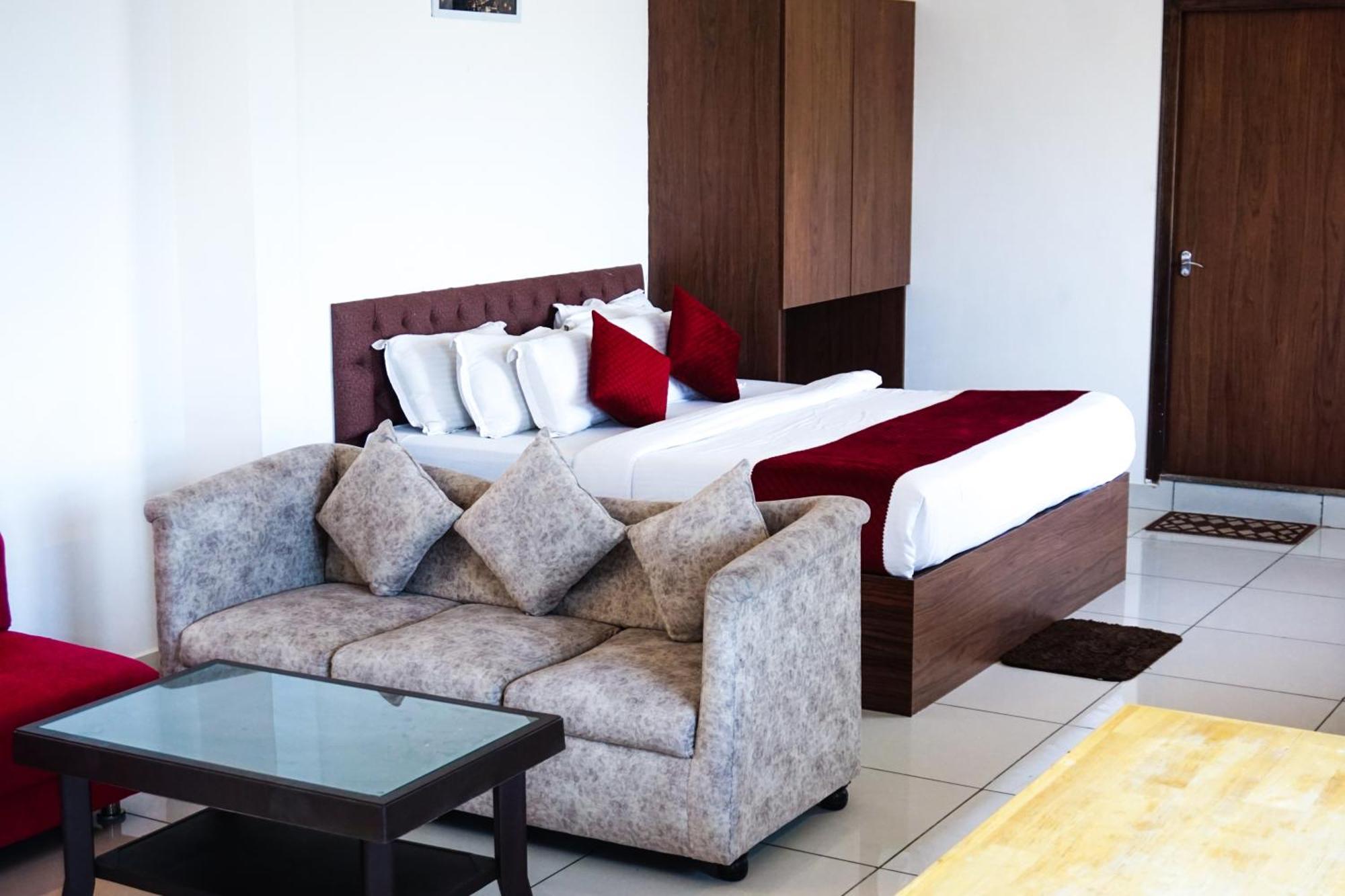 Vistar Resort & Hotels Kammasandra エクステリア 写真