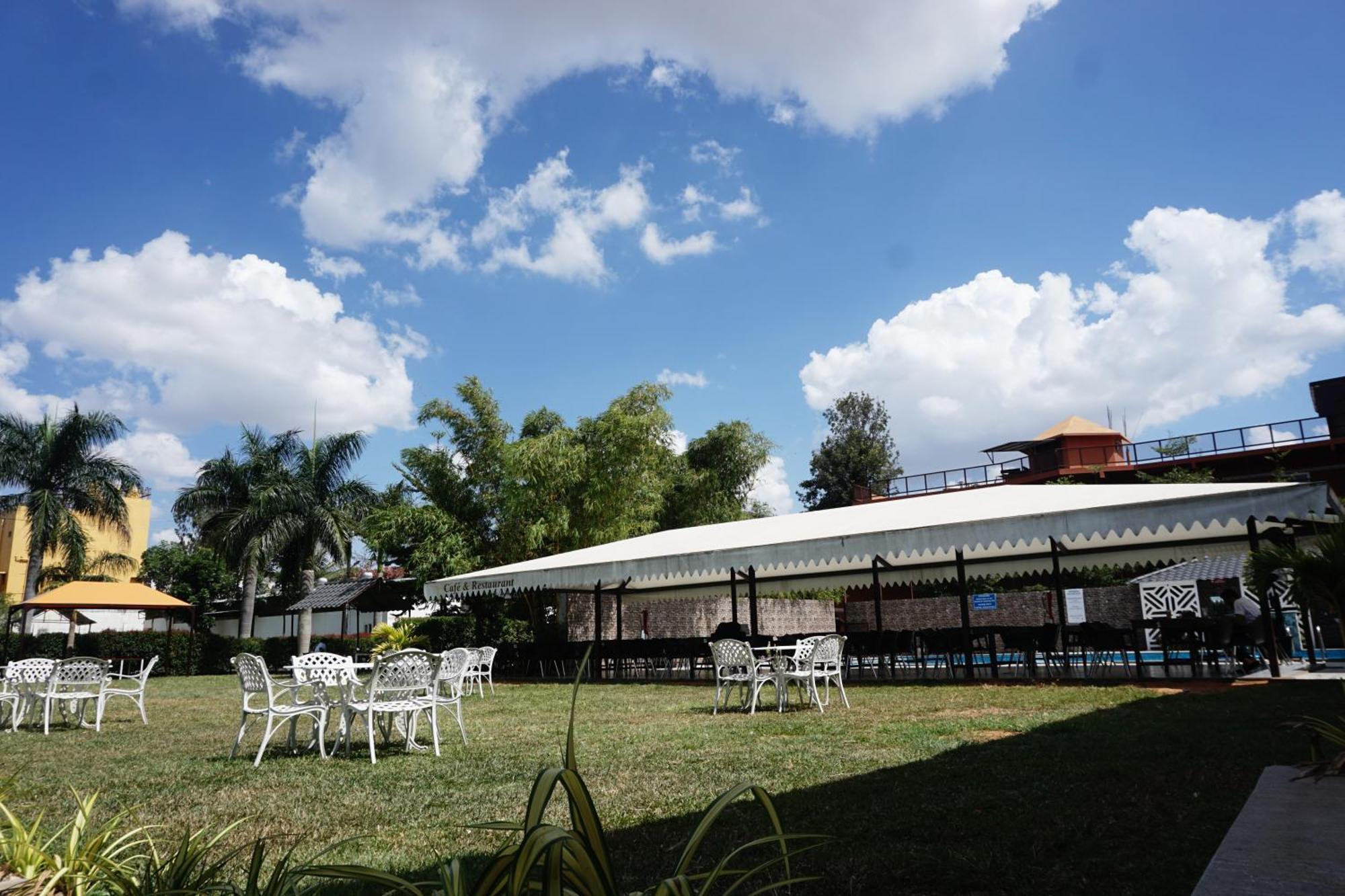 Vistar Resort & Hotels Kammasandra エクステリア 写真