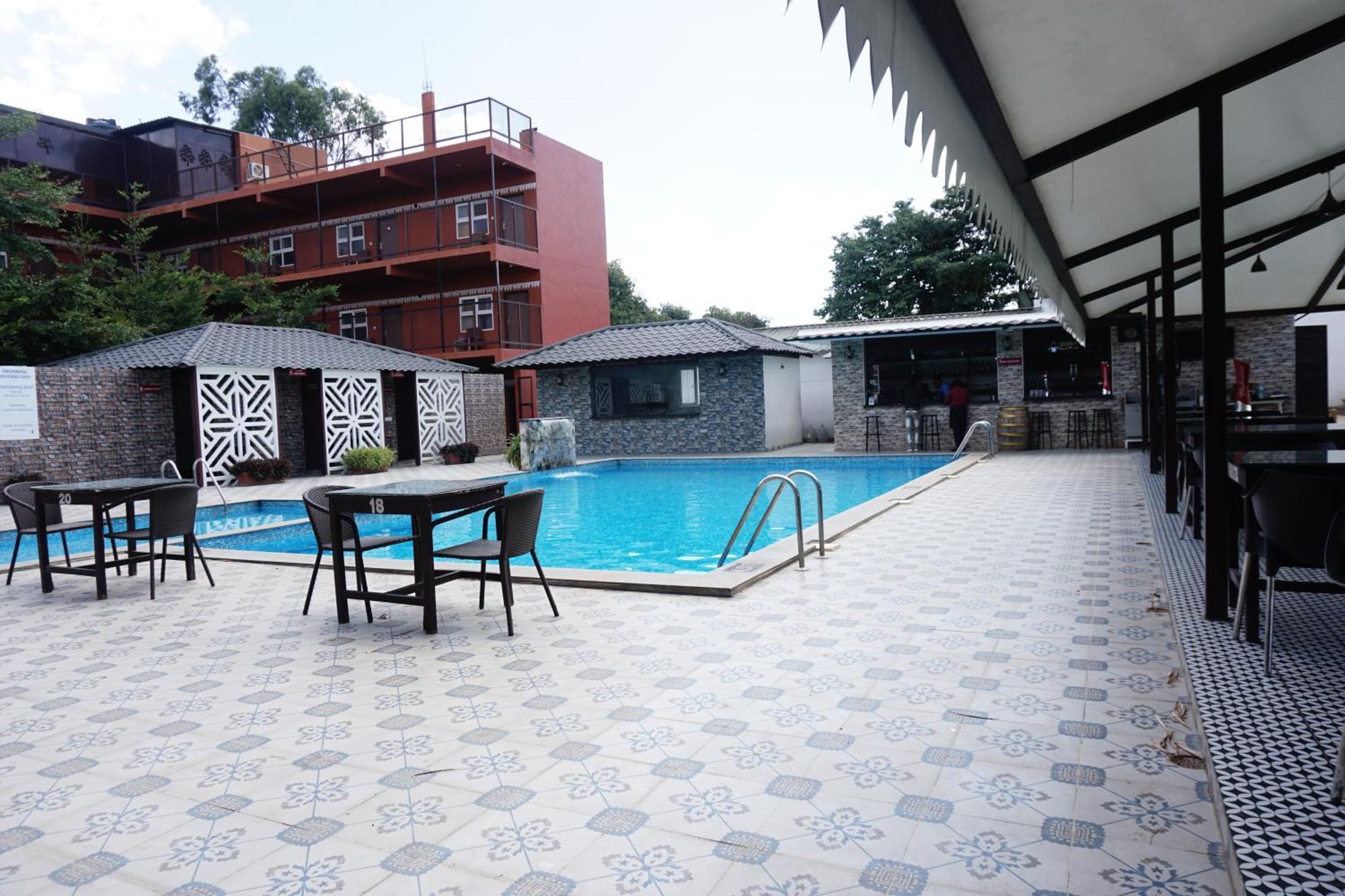 Vistar Resort & Hotels Kammasandra エクステリア 写真