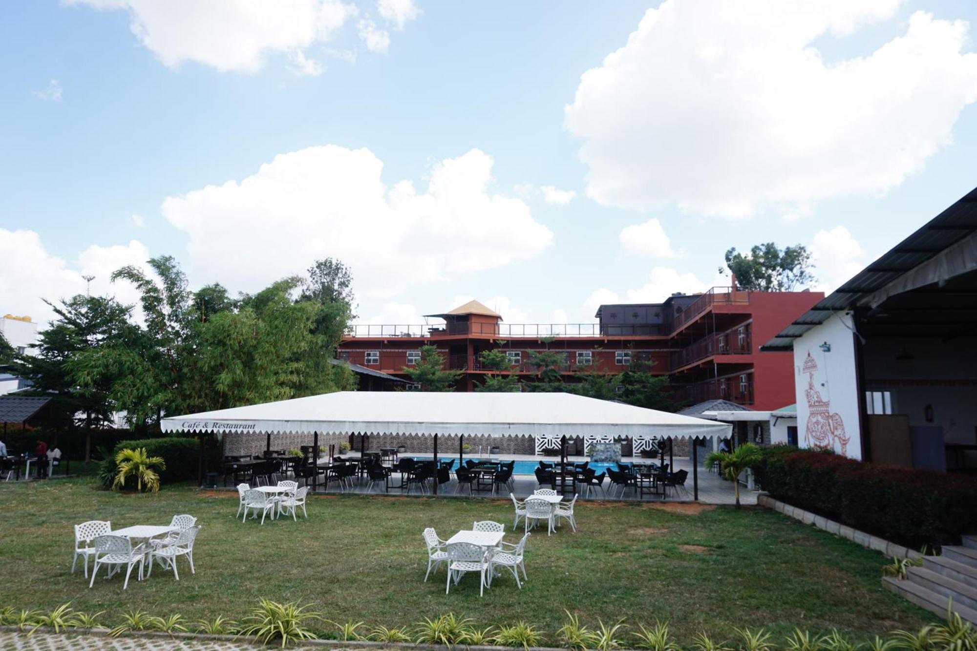 Vistar Resort & Hotels Kammasandra エクステリア 写真