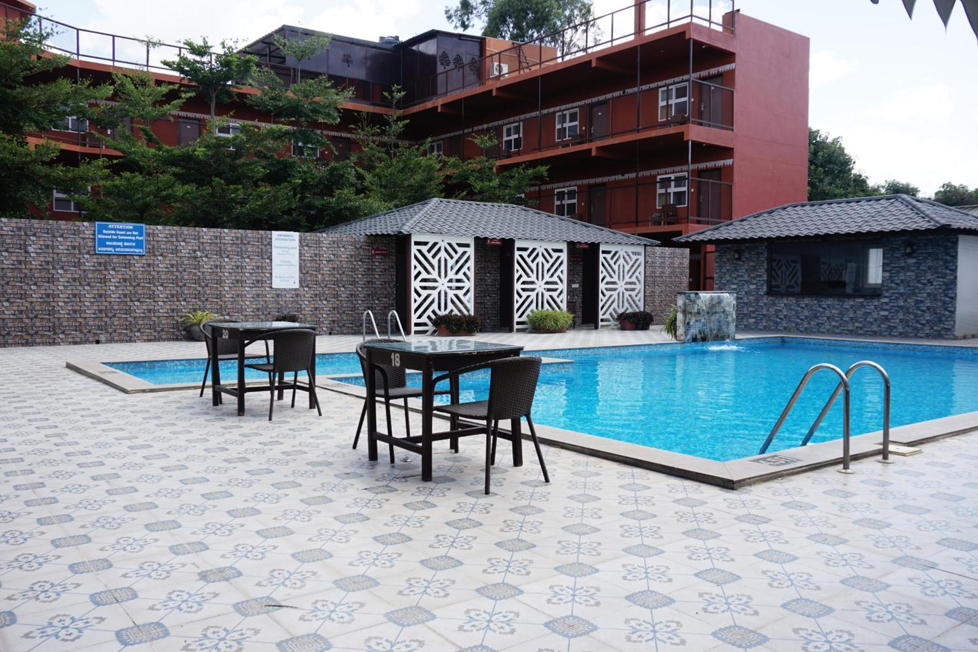 Vistar Resort & Hotels Kammasandra エクステリア 写真