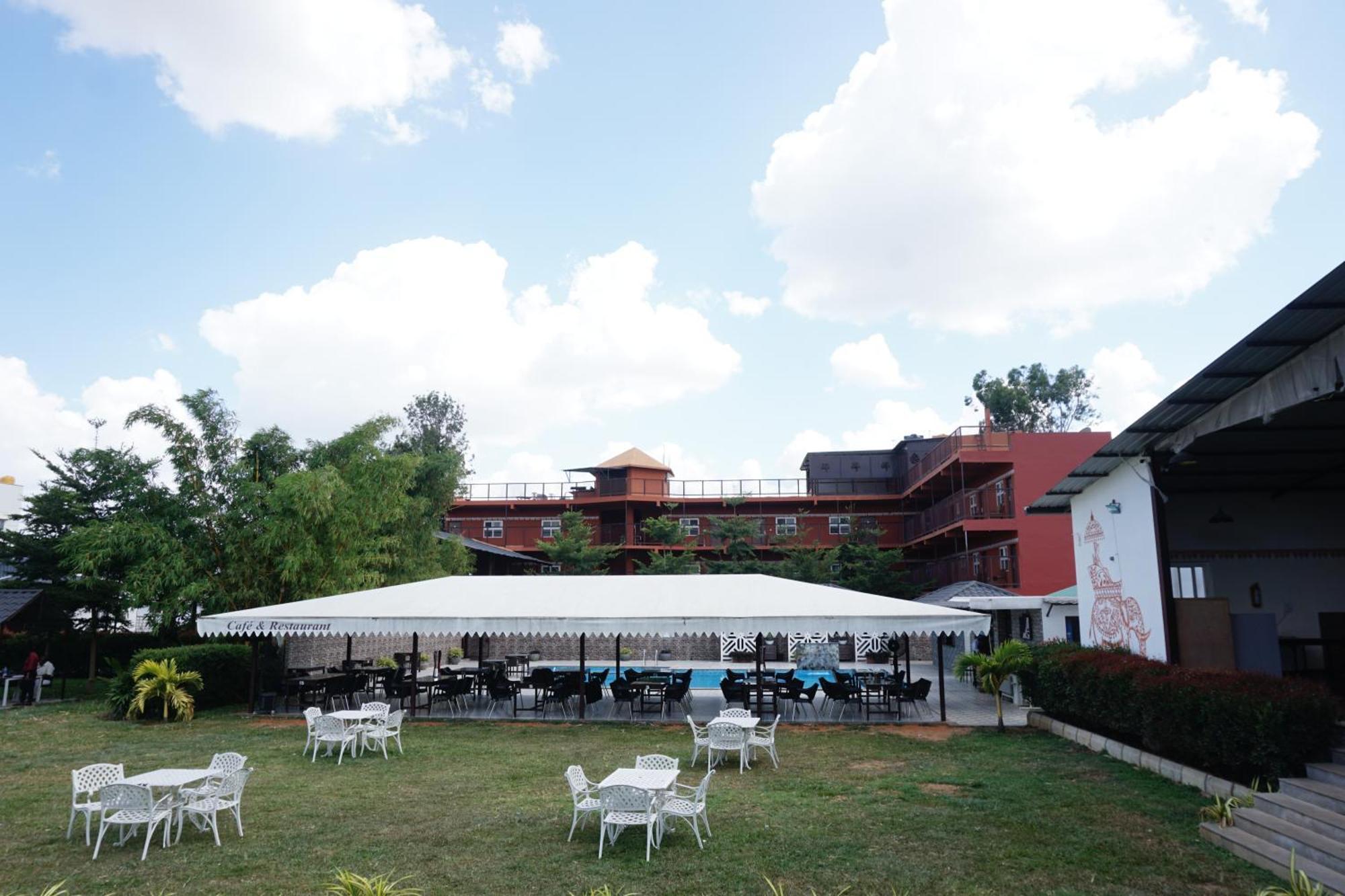 Vistar Resort & Hotels Kammasandra エクステリア 写真