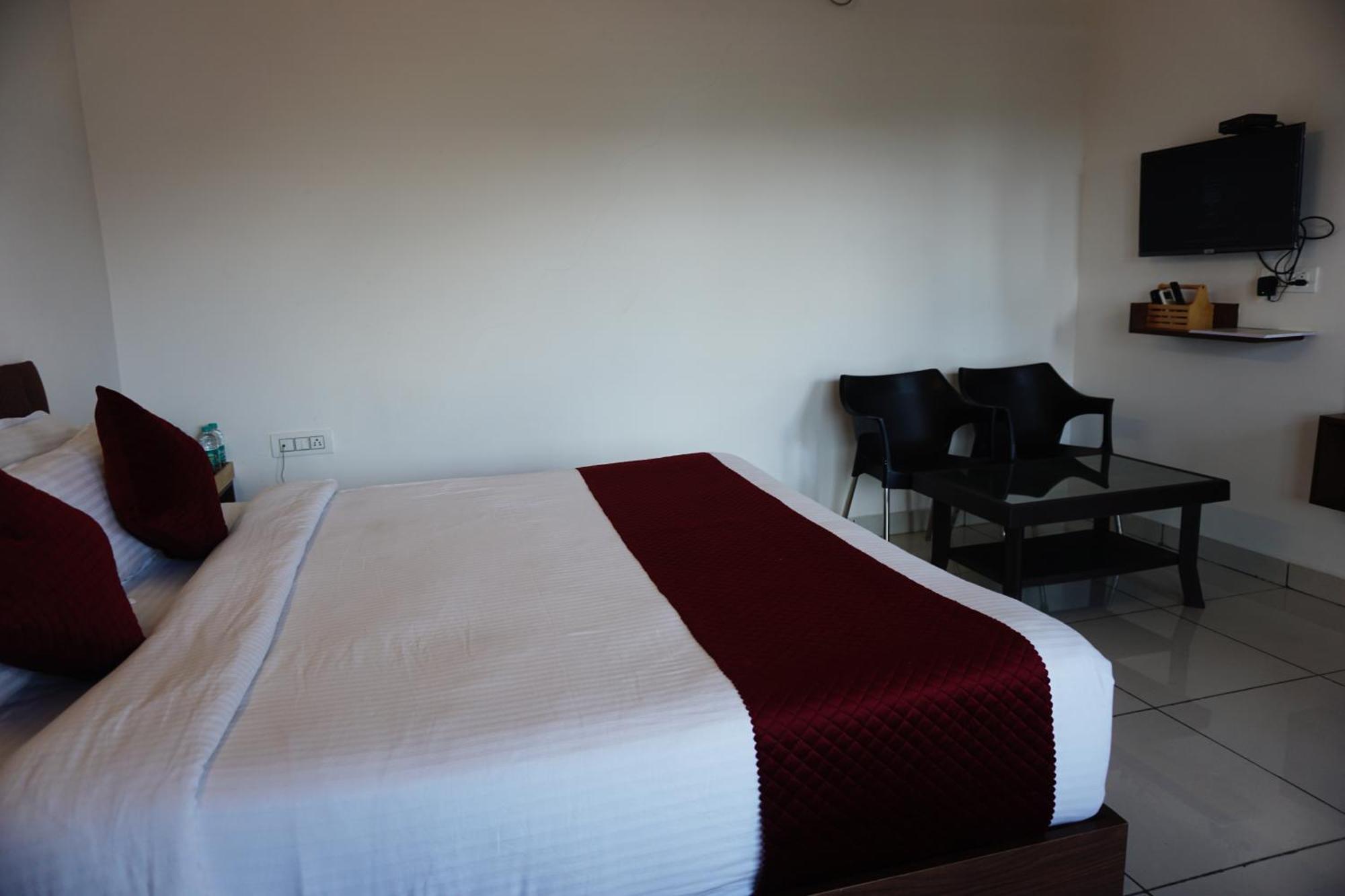 Vistar Resort & Hotels Kammasandra エクステリア 写真